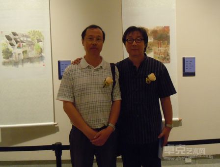 与上海市美术家协会副主席张培成在深圳美展合影