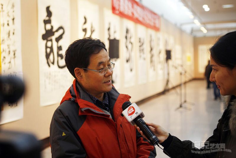 秦理斌书法展现场7