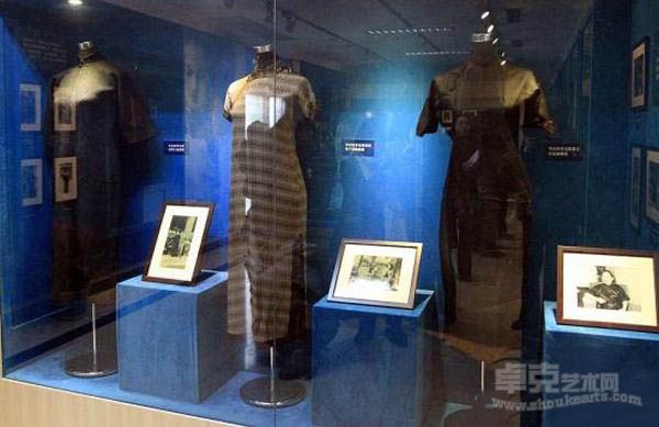 展示服饰