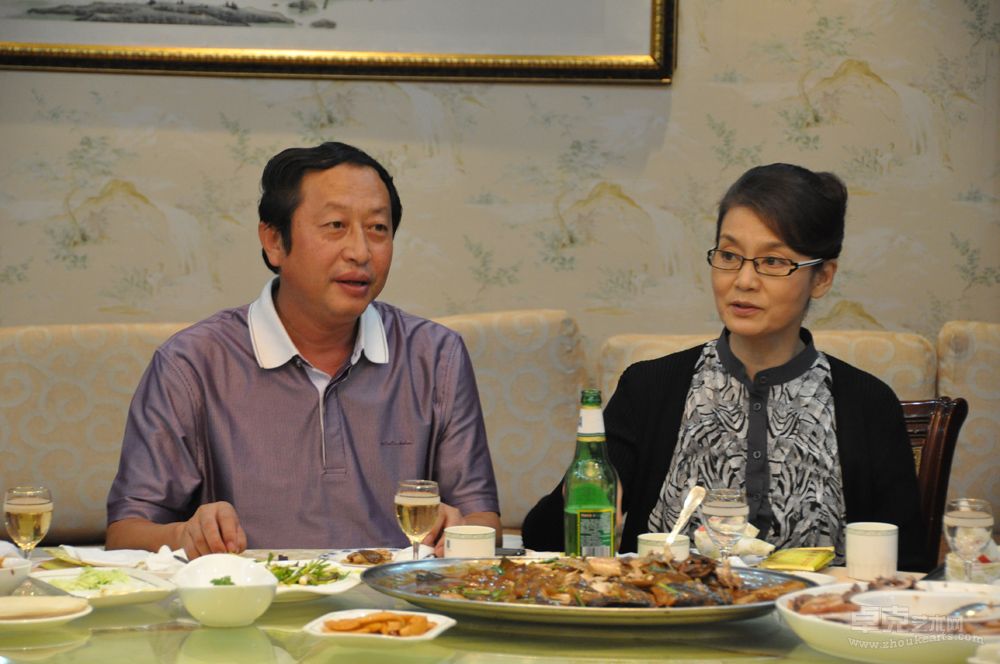 著名影星潘红女士在北京与老朋友孙承平先生午餐