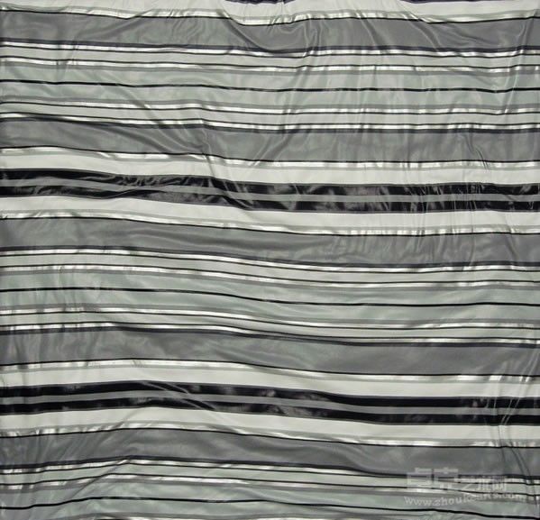 钟锦沛 《愉悦后的安静20120128 》布面混合材料，120x120cm，2012