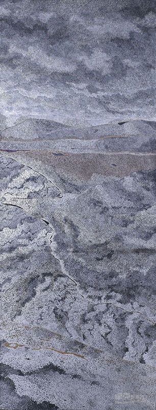 高原雪 之二 章红兵　创作时间： 201　材质：纸上色彩　尺寸：180x70cm