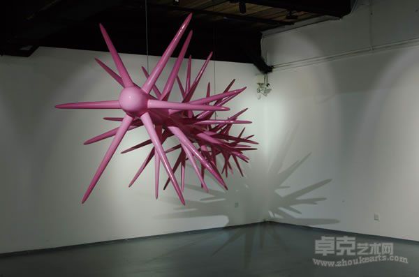 《粉殳》