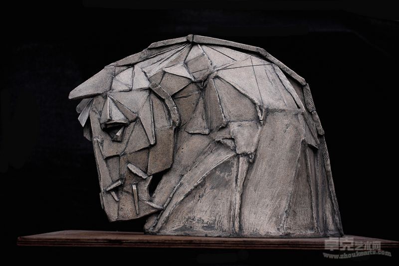 刘宗昱 神话 时间 100×38×72cm 陶瓷_2011