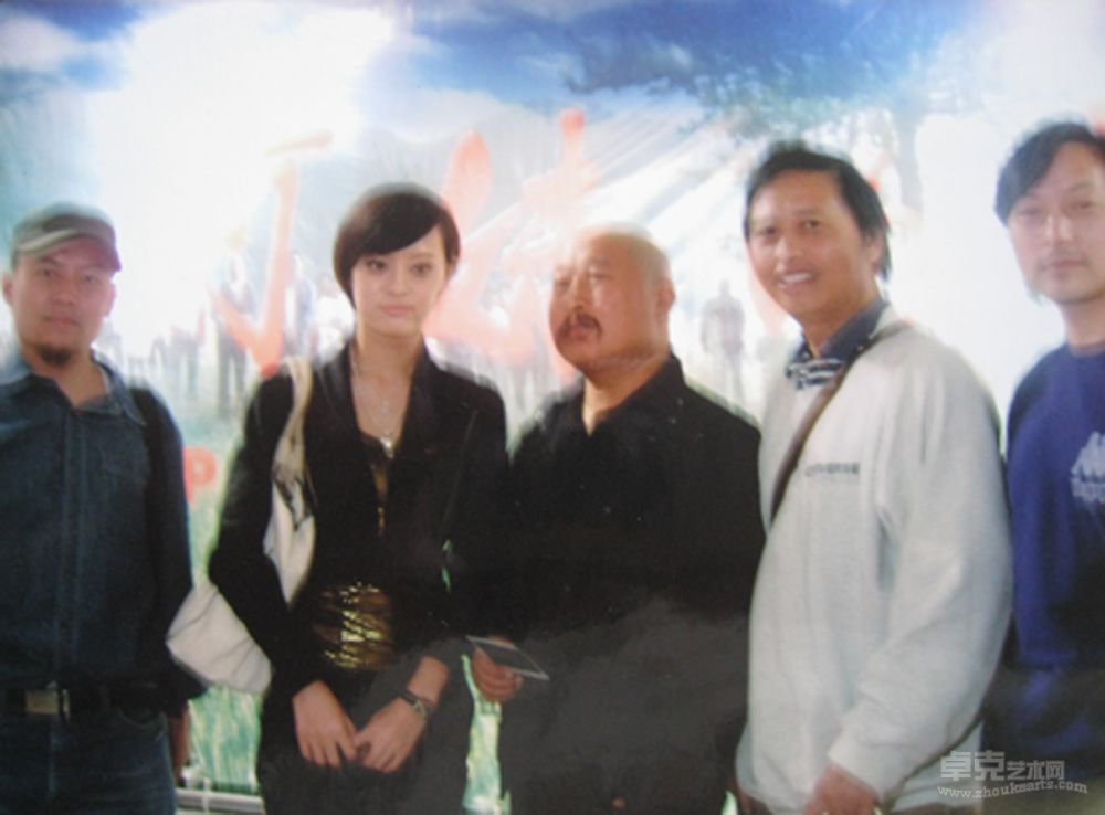 2007年徐旭与影视演员孙俪在北京出席影视新闻发布会