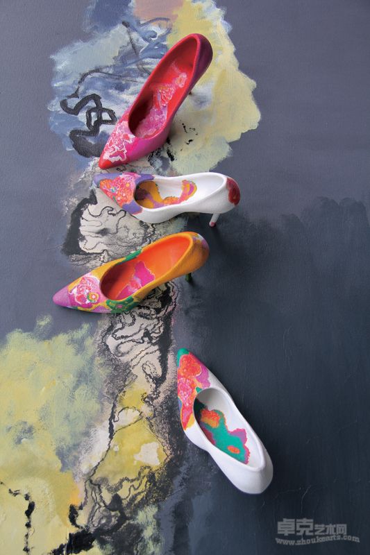 色域系列2012.2瓷上丙烯高15cm 陆云华