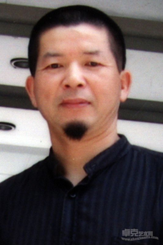 万子亮照片