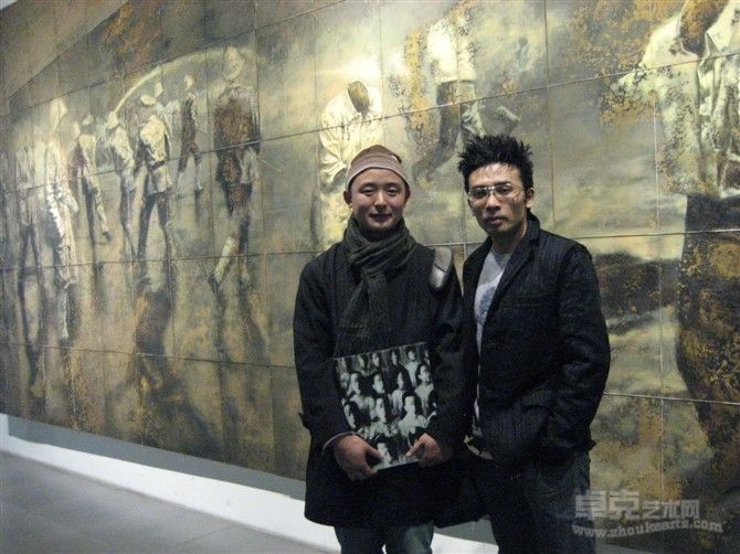 刘东坡与中央美术学院教师70后当代著名油画家王颉老师合影北京798