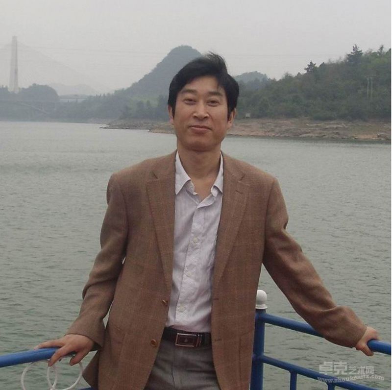 祖鹏飞个人照