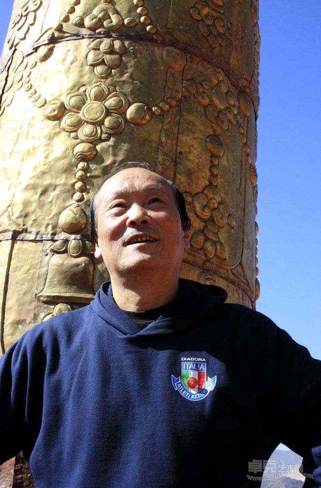 2007年于西藏布达拉宫金顶