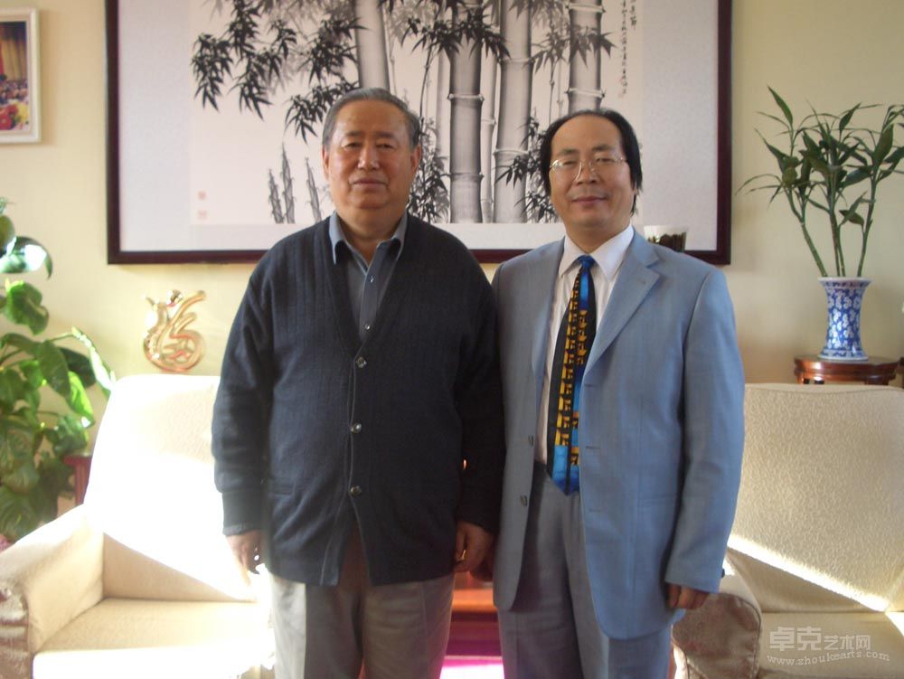 林中阳与姜春云委员长在一起