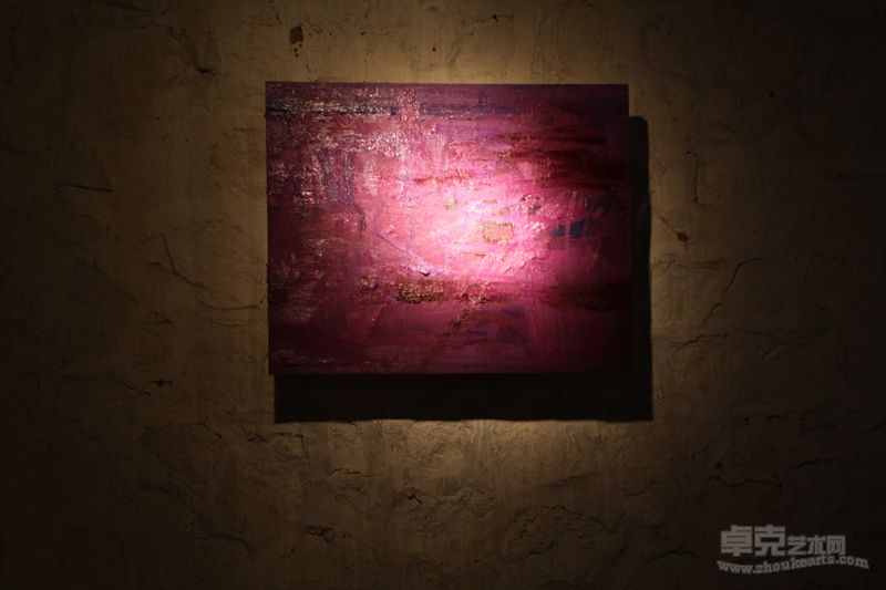 展览作品 听自己喘息,躺在椅子上,摇摇摇.