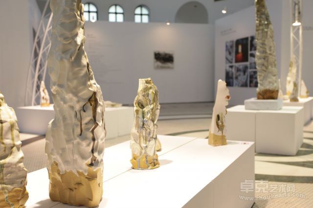 个展现场