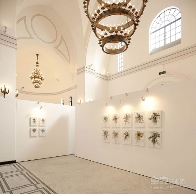 个展现场