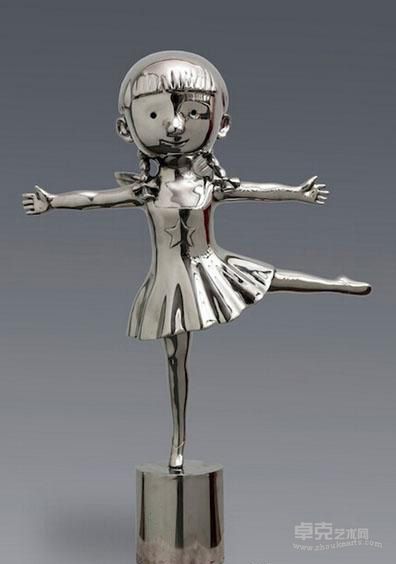 《小天使》  沈敬东 58x40x18cm 2013年