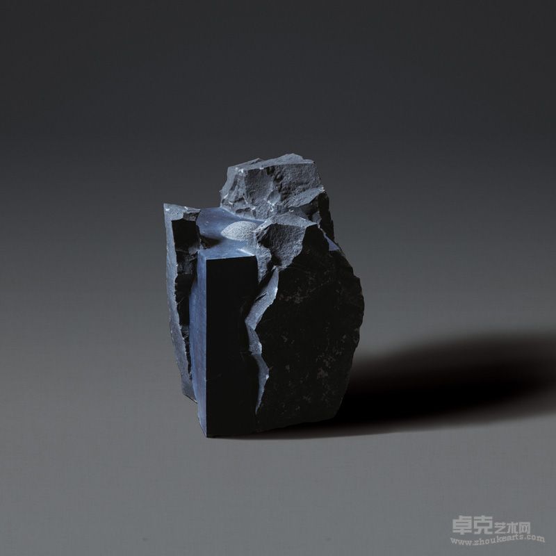 石语—025 41×36×50cm 石灰岩 2013