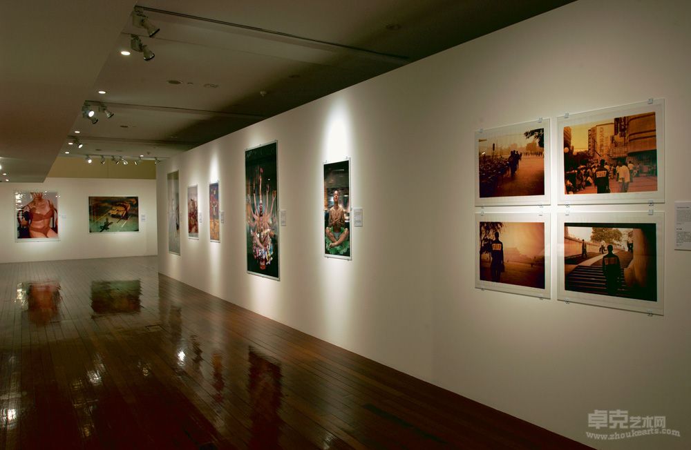 朱发东作品展出现场 新加坡亚洲文明博物馆 2005