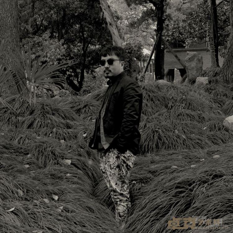 廖明明近照