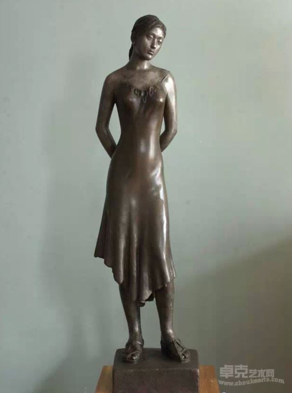《蕾蕾》 青铜 109×25×23cm 2006