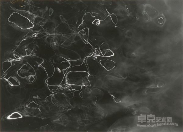 水上的日光（2） 1943 Sunlight on water 1943 明胶银vintage gelatin silver print mounted to board.3 18 x 4 38 inches