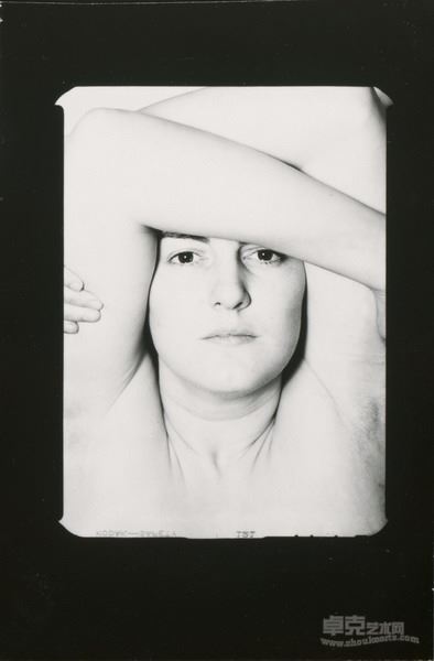 埃莉诺，芝加哥1947 Eleanor,Chicago 1947  明胶银盐gelatin silver print,printed later