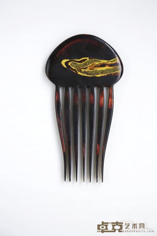 纪芯蕾 流梳 1 8.5×14×0.5cm 大漆 2015