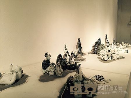 董琳 《幻景  》尺寸多样 陶瓷 2015年