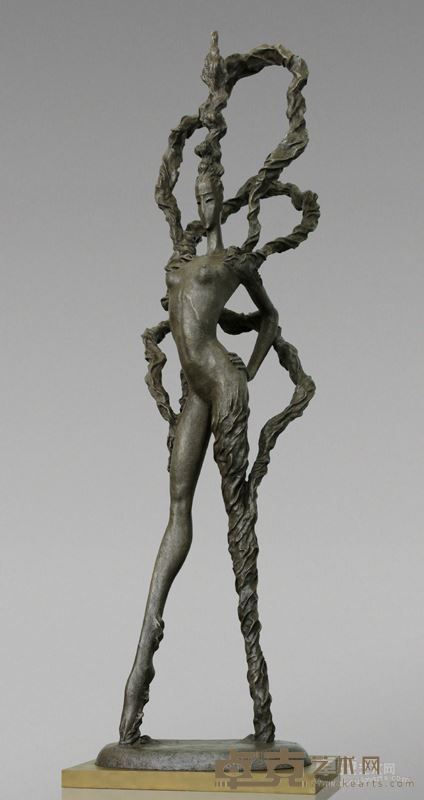 潘松《霓裳》系列17 材质：铸铜 尺寸：高138cm