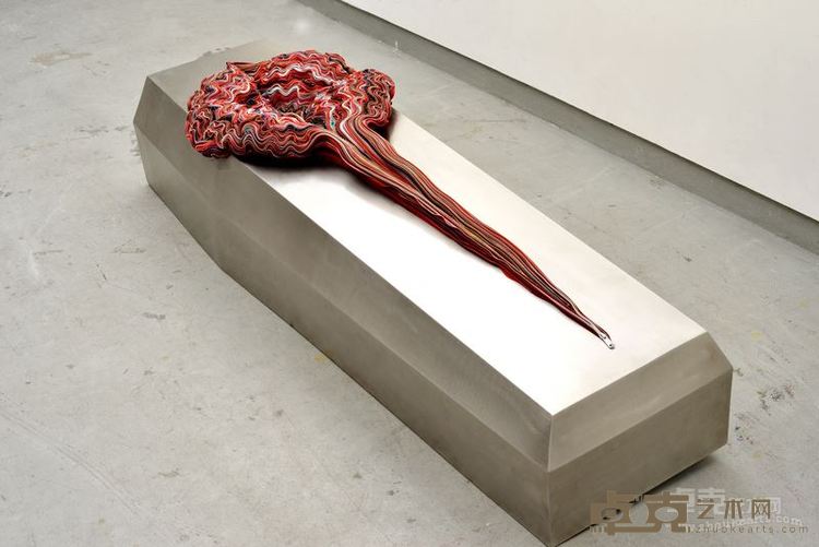 我梦想的和现实的 No.1 拉链，不锈钢  160×50×40cm  2015